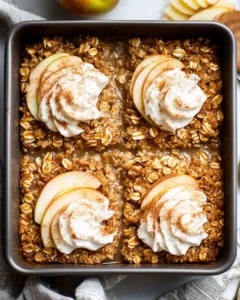 Amish-Style Apple and Cinnamon Baked Oatmeal