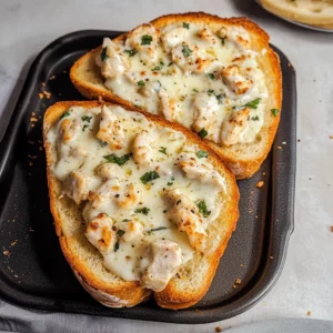 The Viral Chicken Alfredo Garlic Bread I'm Obsessed With