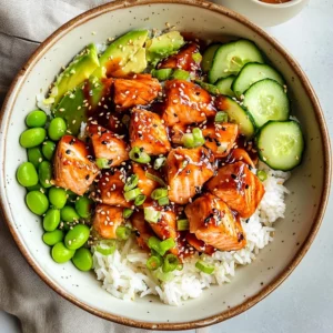 Honey Sriracha Salmon Bowls: A Sweet and Spicy Delight